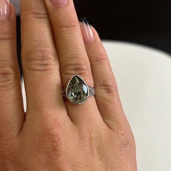 Sterling Silver Pear Shaped Gemstone Antique Style Ring - Picture 9 of 13